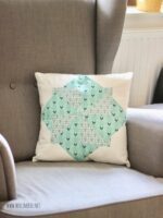 Patchworkkissen Triangle Nr. 3 Wings of eagle – Bild 2