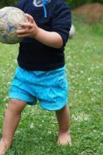 Kurze Hose BeinHalbRein mit Knopflochgummi – Bild 5