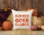 Süsses oder Saures - Schriftzug für Halloween mit Fledermäusen