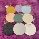 Anhänger aus Kunstleder - Rund - 7 cm (versch. Farben)