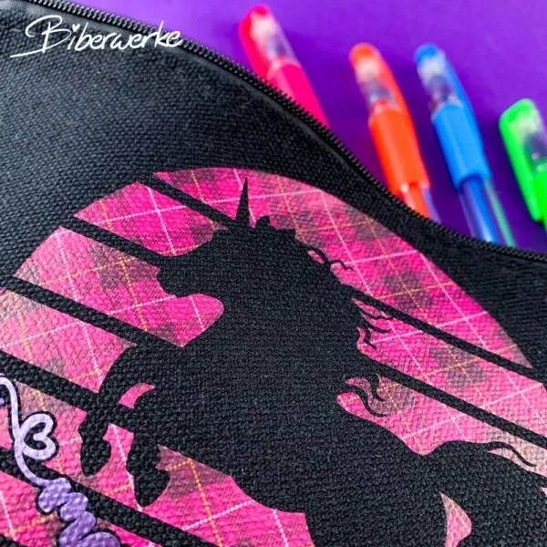 Biberwerke Silhouette Einhorn in Streifenmuster